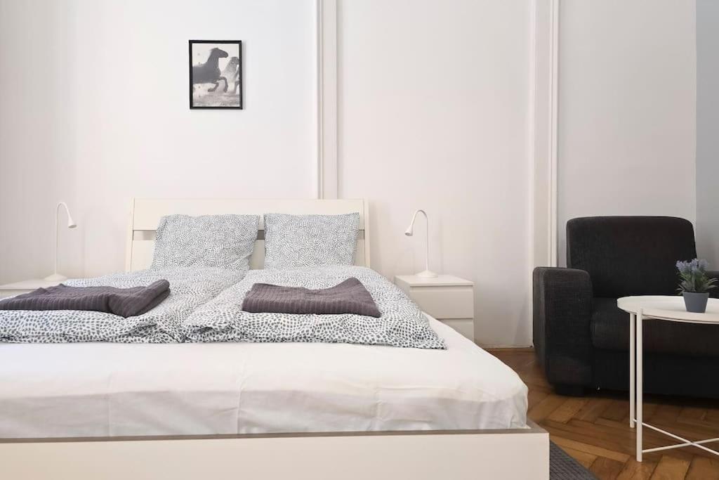 Seventh Sense Apartment Budapest Exterior foto