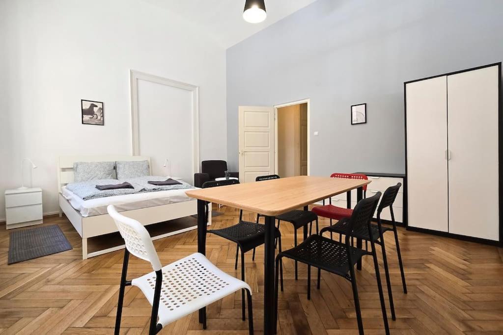 Seventh Sense Apartment Budapest Exterior foto